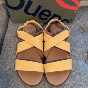 Bueno Dawn Sandal (Women) 10US / 41EU